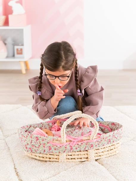 Alcofa entrançada, com roupa de cama, da COROLLE ROSA MEDIO LISO COM MOTIVO 