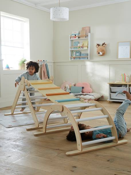 Triângulo de escalada Montessori, em madeira FSC® BEGE MEDIO LISO COM MOTIVO 