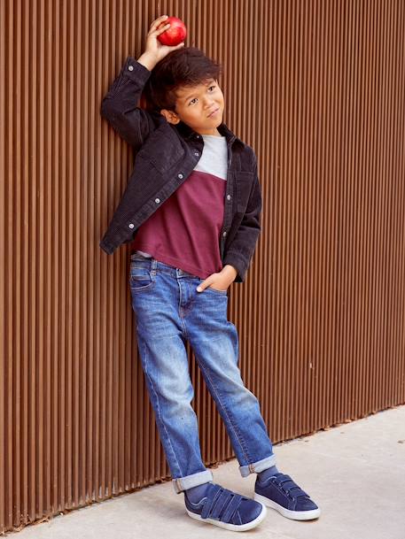 Jeans modelo loose com gancho descido, para menino AZUL ESCURO DESBOTADO 