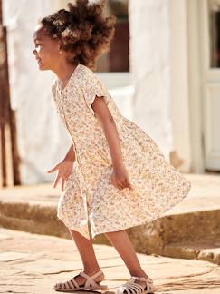 -Vestido às flores com botões, para menina