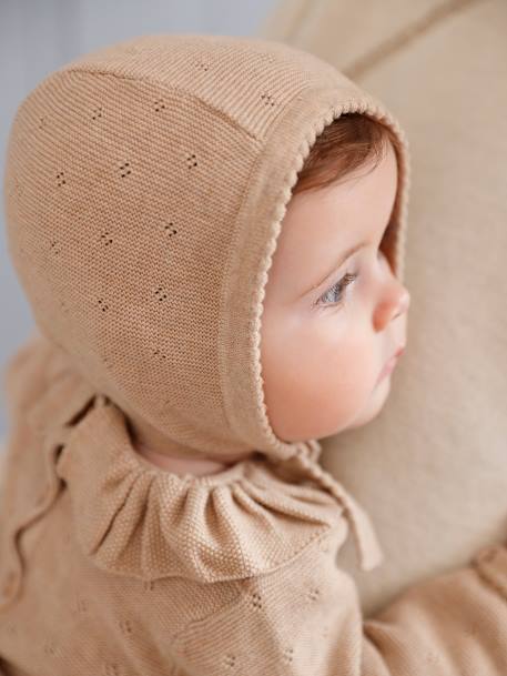 Macacão em tricot, de mangas compridas e gorro, para bebé bege mesclado 