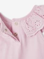 Blusa de cavas, com folho em bordado inglês, para bebé lilás 