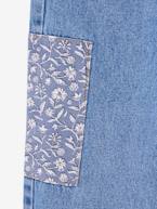 Jeans loose com emblemas às flores, para menina azul medio 