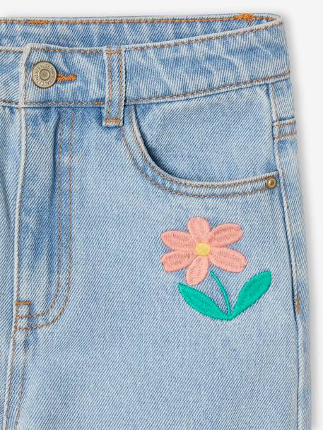 Jeans Mom com flores bordadas para menina azul claro 